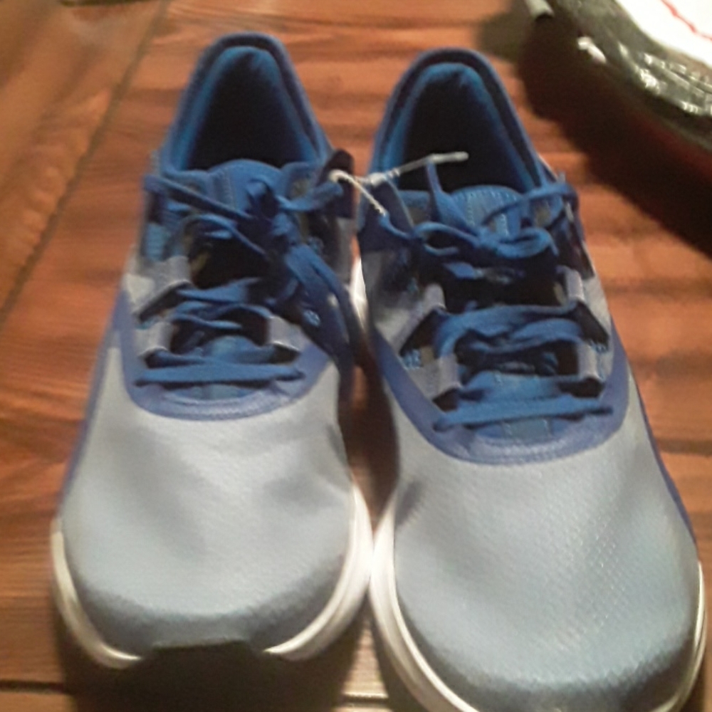 Shoes - Picture 3 of 3